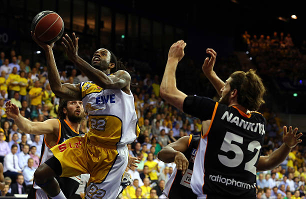 被双平台封杀恐怖新游《Horses》IGN 7分：压抑且极具冲击力！