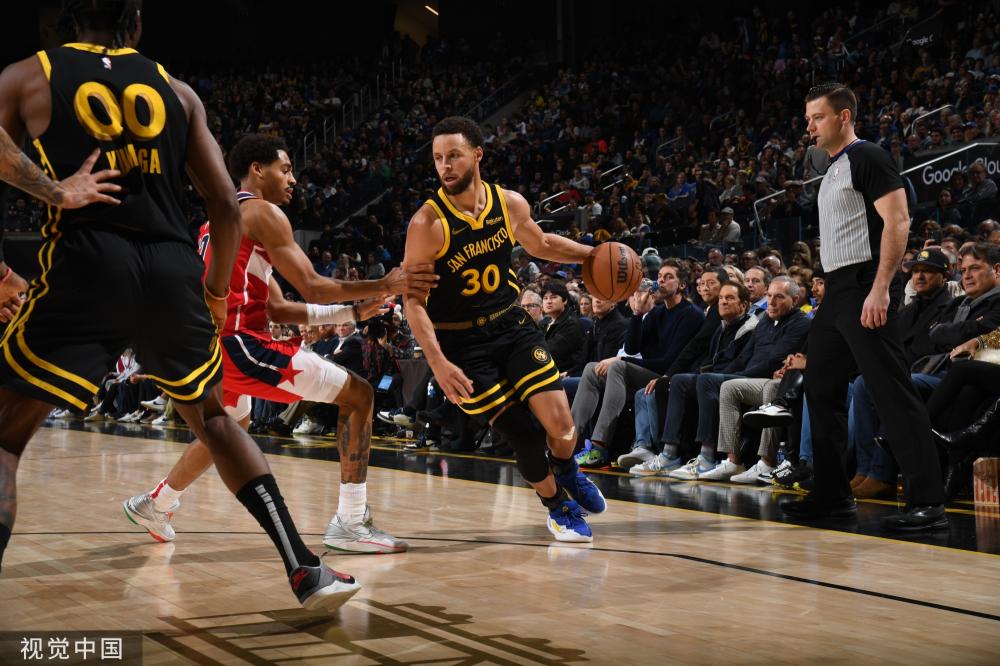 官方：马竞签下黄潜18岁前锋比纳特亚，球员将为C队效力.